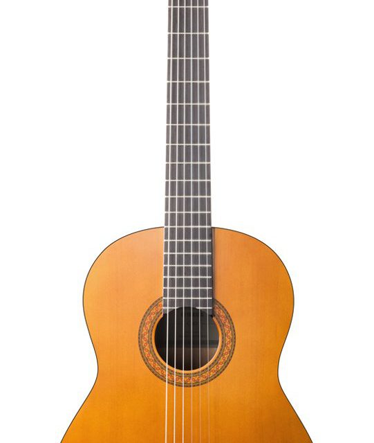 خرید گیتار کلاسیک یاماها C40 (محبوب‌ترین برای شروع یادگیری )