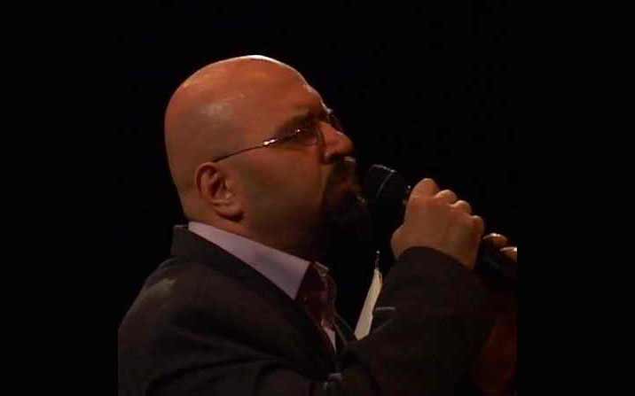 خواننده مجنون نبودم